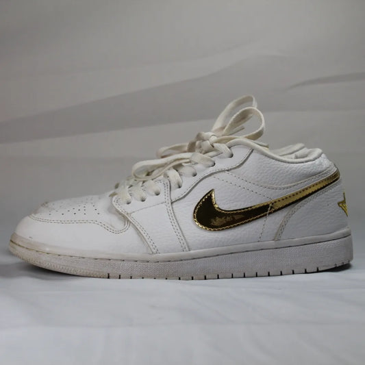 Nike Air Jordan 1 low white metallic gold - 7.5/10