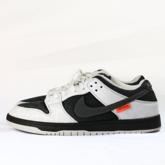 Nike SB Dunk Low x TIGHTBOOTH - 9/10