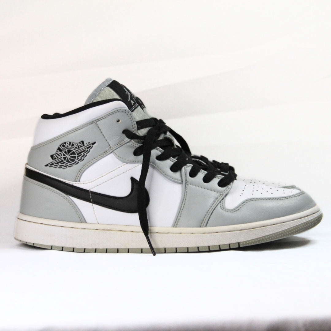 Air Jordan 1 Mid Light Smoke Grey 9.5/10