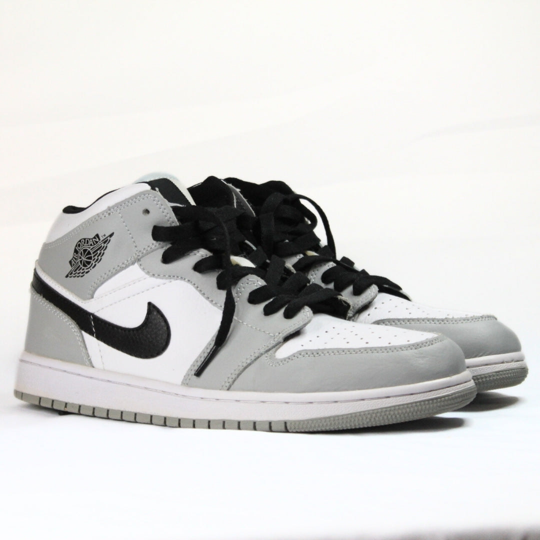 Air Jordan 1 Mid Light Smoke Grey 9/10