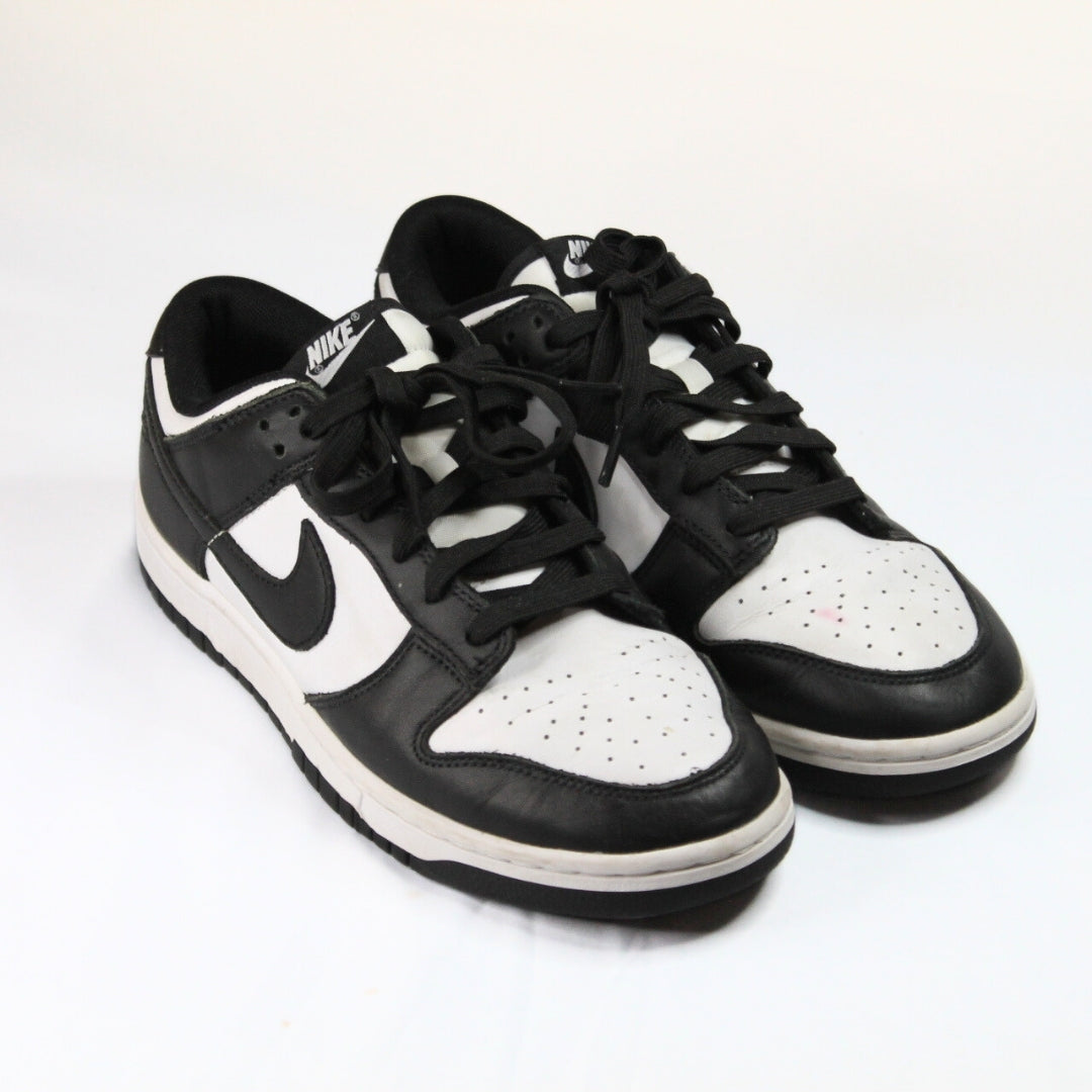 Nike Dunk Panda - 9/10